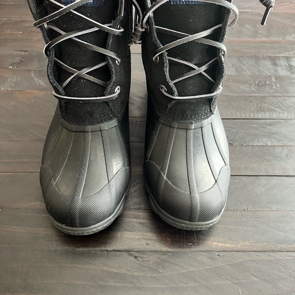 Sperry Women’s Duck Black Boots With Lace-Up Design EUC Size 6
